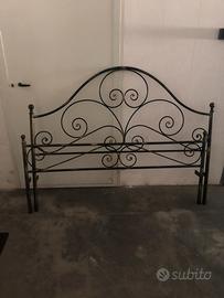 Letto matrimoniale in ferro battuto