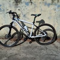 Bicicletta mountain bike donna