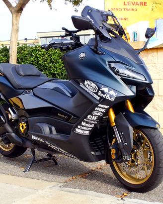 Scarico completo t max 560 2022