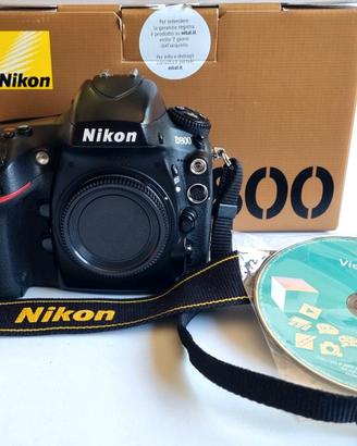 NIKON D800 digitale con software