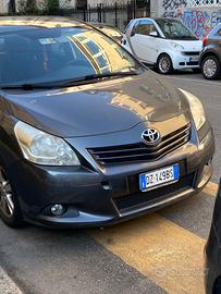 Toyota verso 2010 benzina euro 4 - 4000€