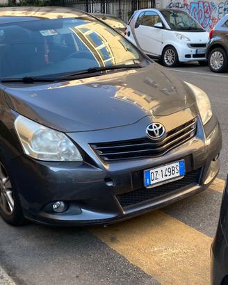 Toyota verso 2010 benzina euro 4 - 4000€