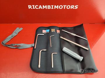 UTENSILI DI BORDO BMW R850R R1150R