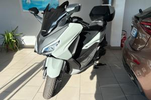 Honda Forza 350 Deluxe