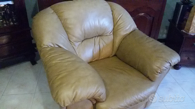 Poltrona in similpelle