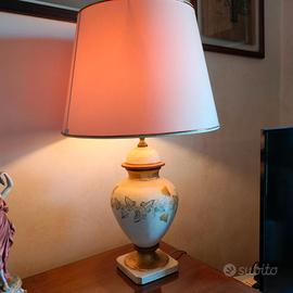 Lampada da tavolo