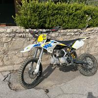 Pitbike YCF-125 e YCF-150