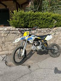 Pitbike YCF-125 e YCF-150