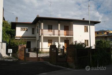 Casa indipendente Tarcento centro