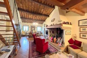 Rustico / Casale di 130 m² con 4 locali a Barberin