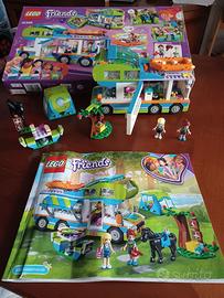 LEGO Friends 41339 - Il camper van di Mia