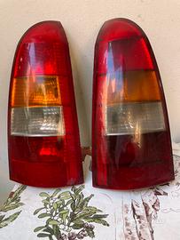 Fanali posteriori opel Astra 2000 TDI SW