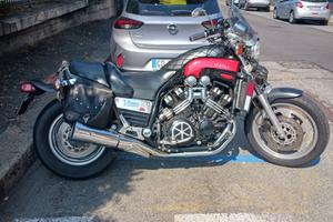 Yamaha VMAX - 2000