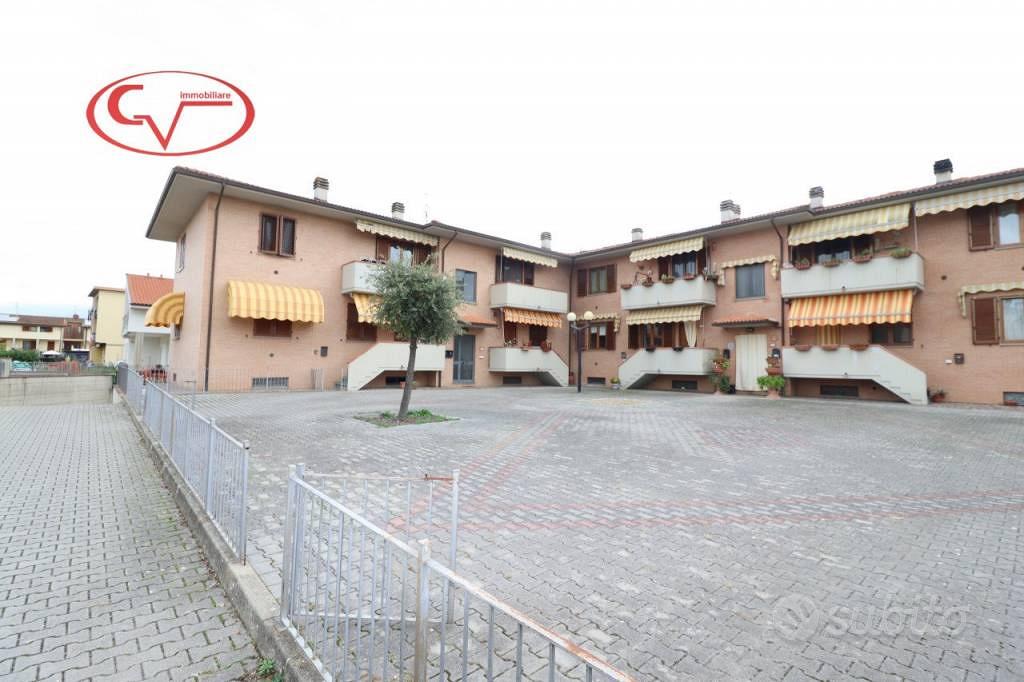 Apartment in Montevarchi, Case al Piano - Vista 2