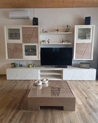 modo 10 decor parete attrezzata con tavolino