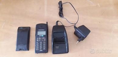 telefonoTelefono cellulare GSM Motorola Vintage