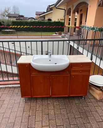 MOBILE ARREDO BAGNO CON RUBINETTERIA