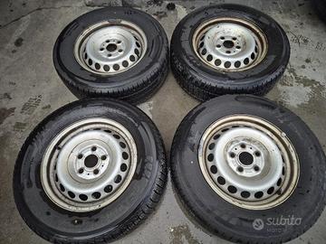 Cerchi In Ferro Da 16" Per Volkswagen Crafter