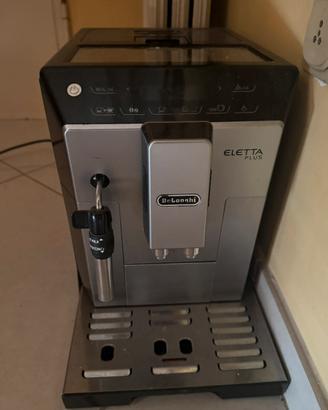 Macchina del Caffe De Longhi