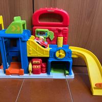 Pista autolavaggio con macchinina