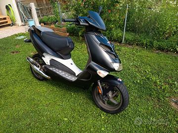Aprilia SR 50 ie 