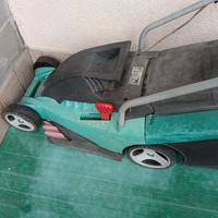 due articoli Tosaerba con filo più rasabordi