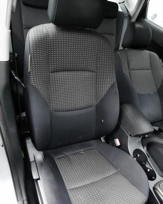 HYUNDAI I30 2010 - TAPPEZZERIA