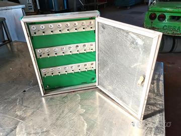 bacheca portachiavi usata