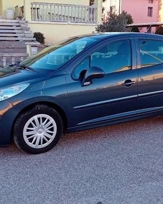 PEUGEOT - 207