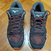 Mizuno Wave Ultima 11 running 42