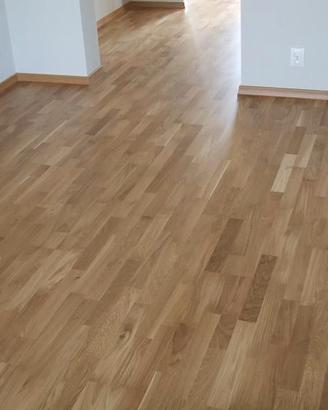 Parquet rovere 3-strip verniciato a magazzino