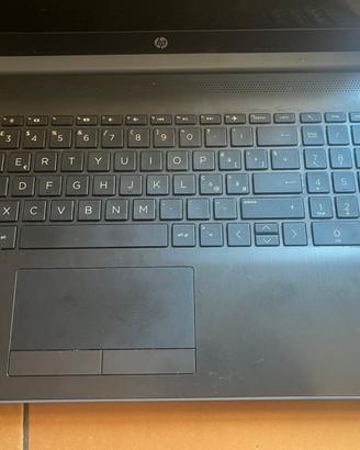 HP 15-db0045nl Ryzen 3 8GB SSD 256GB Win10