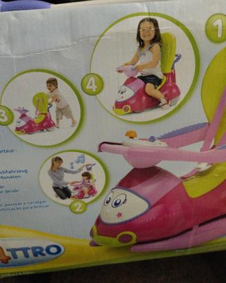 Giocattolo cavalcabile per bambina Chicco quattro.