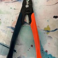 Pinza per capicorda Marvel.