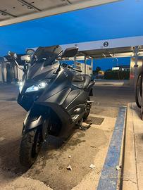 Tmax560 2022