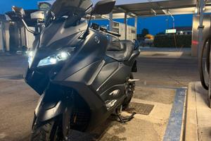 Tmax560 2022
