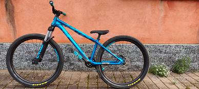 Canyon Stitched dirt jump