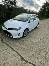 Toyota auris 2.0 d4d