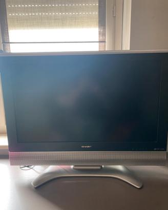 Tv Sharp 56x80 con supporto 63