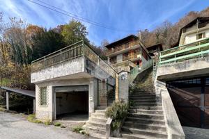 CASA INDIPENDENTE A TRAVES