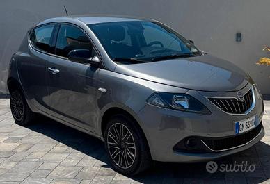 Lancia Ypsilon III 1.0 firefly hybrid Gold s&s 70c