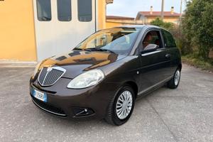 Lancia Ypsilon 1.2 Oro Giallo
