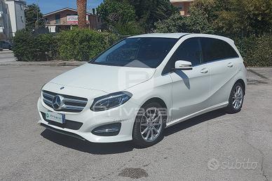 MERCEDES B 180 d Sport