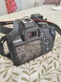 Canon EOS 2000D