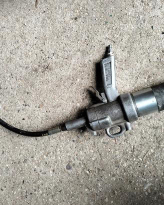 ingrassatore pneumatico cosmek