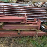 Tettoia in ferro con pannelli