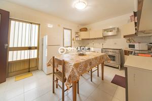 Trivano con cortile privato a Cagliari