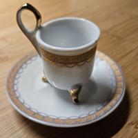 Piccola Tazzina Porcellana da Collezione Bianca