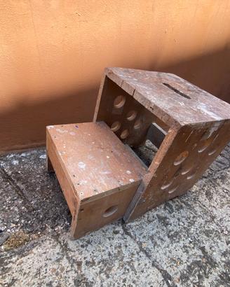 Sgabello in legno