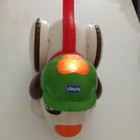 cane giocattolo trova osso